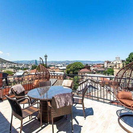 3Br Apt W Huge Terrace & Magnificent Views Tbilisi Buitenkant foto