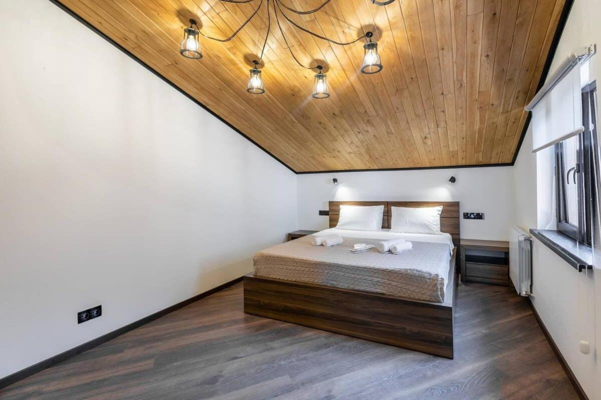 3Br Apt W Huge Terrace & Magnificent Views Tbilisi Buitenkant foto